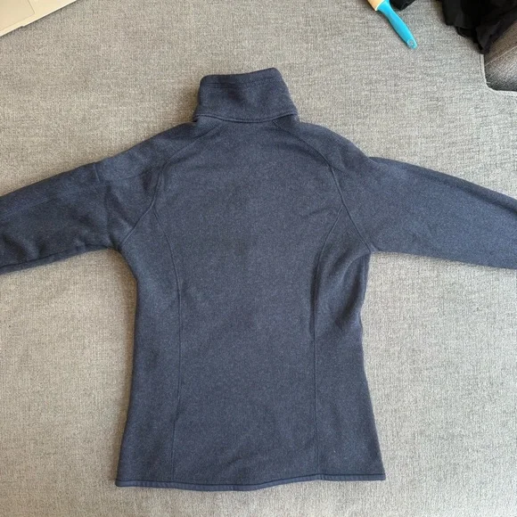 Patagonia Women’s Better Sweater Fleece Jacket - Picture 4 of 5